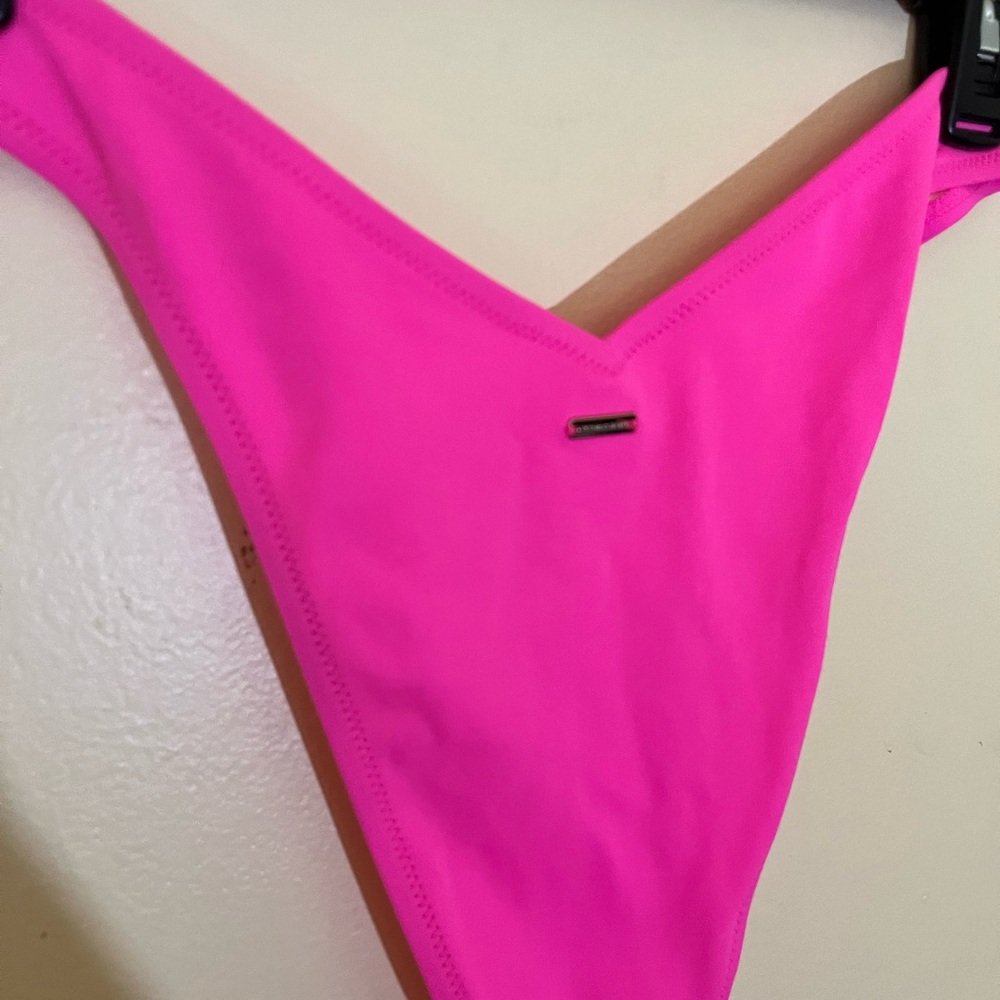Victoria's Secret Bright Pink Bikini Bottoms Size Medium - Picture 6 of 6